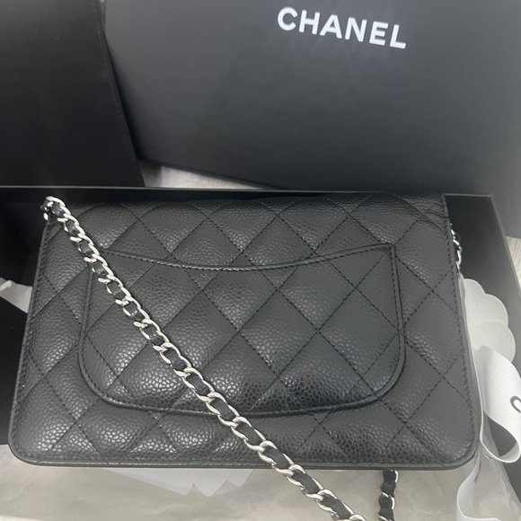 Chanel WOC SHW - Picture 6 of 14